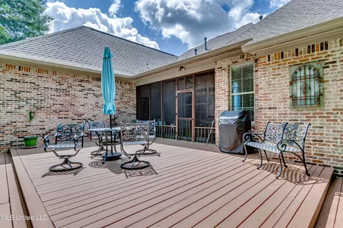 Exterior - 215 Carmichael Blvd, Madison, MS 39110 photo 9 of 14