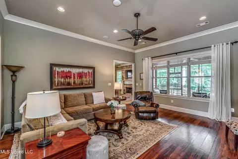 Living - 215 Carmichael Blvd, Madison, MS 39110 photo 3 of 8