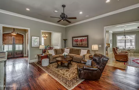 Living - 215 Carmichael Blvd, Madison, MS 39110 photo 1 of 8