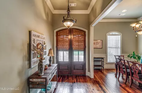 Entry Way - 215 Carmichael Blvd, Madison, MS 39110 photo 2 of 5