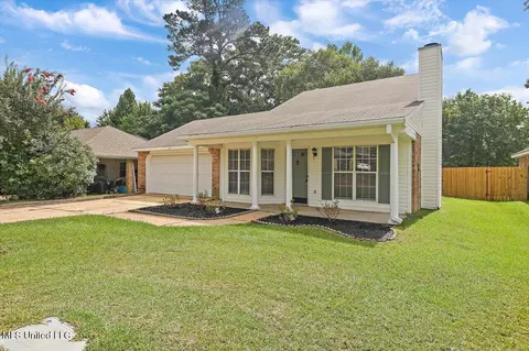 Exterior - 110 Windchase Dr, Brandon, MS 39042 photo 2 of 6