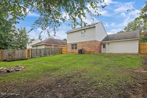 Exterior - 110 Windchase Dr, Brandon, MS 39042 photo 6 of 6