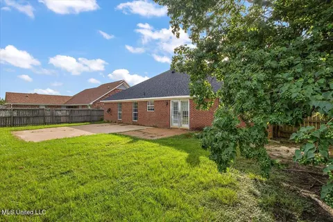 Exterior - 204 Cherry Bark Dr, Brandon, MS 39047 photo 3 of 6