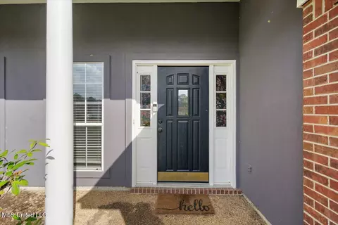 Entry Way - 204 Cherry Bark Dr, Brandon, MS 39047 photo 1 of 2