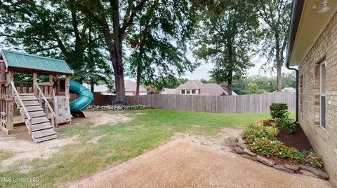 Exterior - 1377 Notting Hill Loop, Hernando, MS 38632 photo 3 of 8