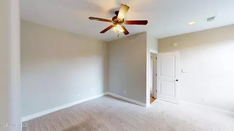 Bedroom - 1377 Notting Hill Loop, Hernando, MS 38632 photo 5 of 9