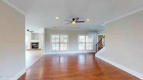 Living - 1377 Notting Hill Loop, Hernando, MS 38632 photo 1 of 6