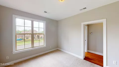 Bedroom - 1377 Notting Hill Loop, Hernando, MS 38632 photo 3 of 9