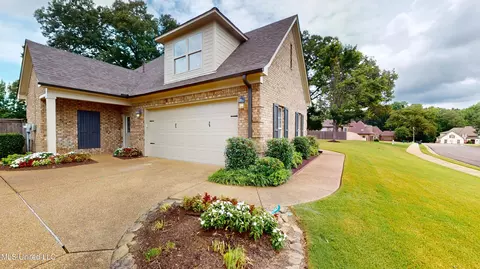 Exterior - 1377 Notting Hill Loop, Hernando, MS 38632 photo 7 of 8