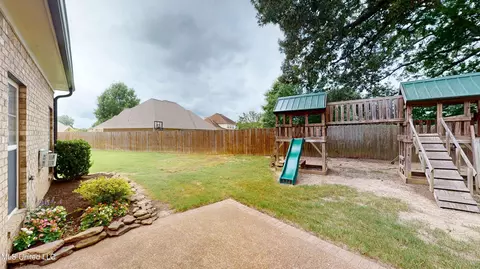 Exterior - 1377 Notting Hill Loop, Hernando, MS 38632 photo 4 of 8