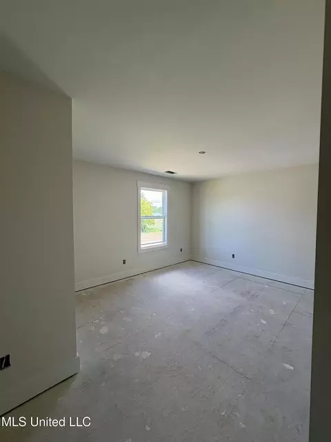 Bedroom - 1558 John Thomas Cv, Hernando, MS 38632 photo 4 of 6