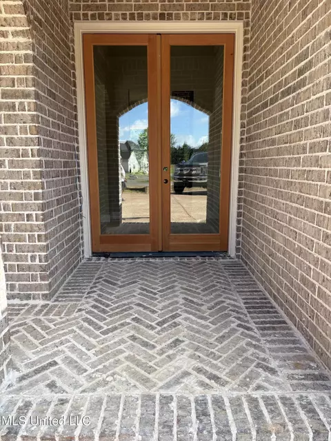 Exterior - 1558 John Thomas Cv, Hernando, MS 38632 photo 4 of 8