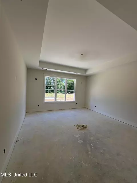 Bedroom - 1558 John Thomas Cv, Hernando, MS 38632 photo 1 of 6