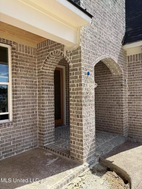 Exterior - 1558 John Thomas Cv, Hernando, MS 38632 photo 5 of 8