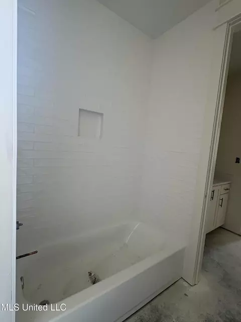 Bath - 1558 John Thomas Cv, Hernando, MS 38632 photo 7 of 9