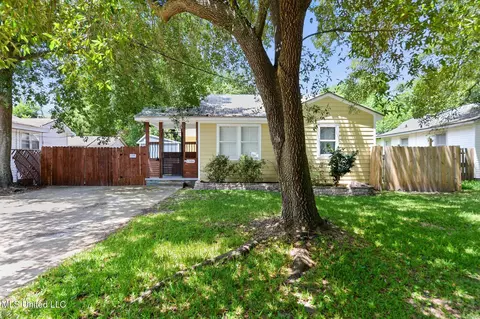 1986 Greater Ave, Biloxi, MS 39531