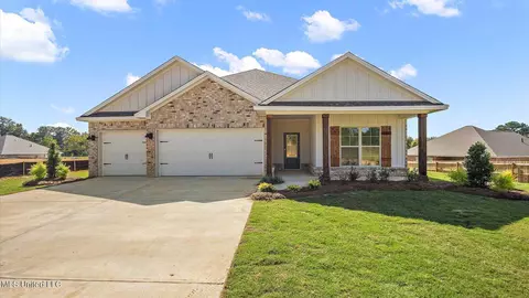 109 Saratoga Springs Ave, Clinton, MS 39056