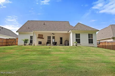 Exterior - 156 Shore View Dr, Madison, MS 39110 photo 5 of 7