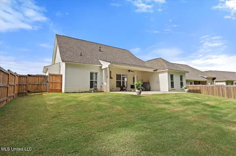 Exterior - 156 Shore View Dr, Madison, MS 39110 photo 6 of 7