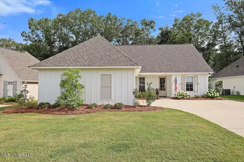156 Shore View Dr, Madison, MS 39110
