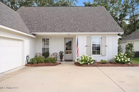 Exterior - 156 Shore View Dr, Madison, MS 39110 photo 2 of 7