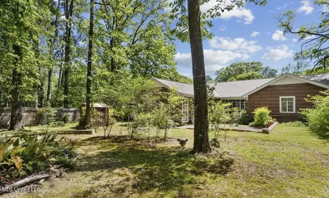 Exterior - 516 Naples Rd, Jackson, MS 39206 photo 6 of 6