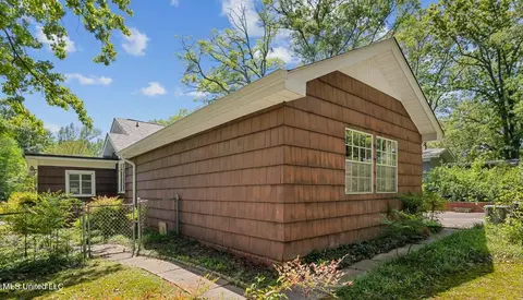 Exterior - 516 Naples Rd, Jackson, MS 39206 photo 1 of 6