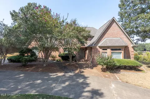 4735 Dustin Place Dr, Southaven, MS 38671