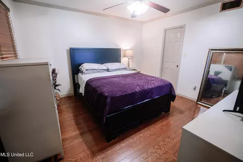 Bedroom - 629 Cherry Ln, Laurel, MS 39440 photo 1 of 6