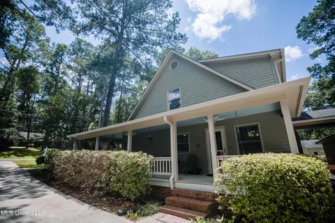 Exterior - 629 Cherry Ln, Laurel, MS 39440 photo 6 of 9
