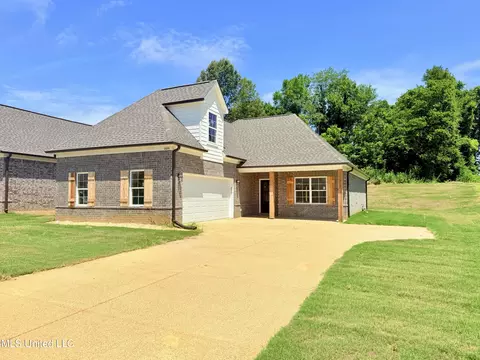 6014 Daffodil Ln, Walls, MS 38680
