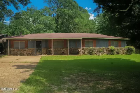 1066 Maria Dr, Jackson, MS 39204 photo 1