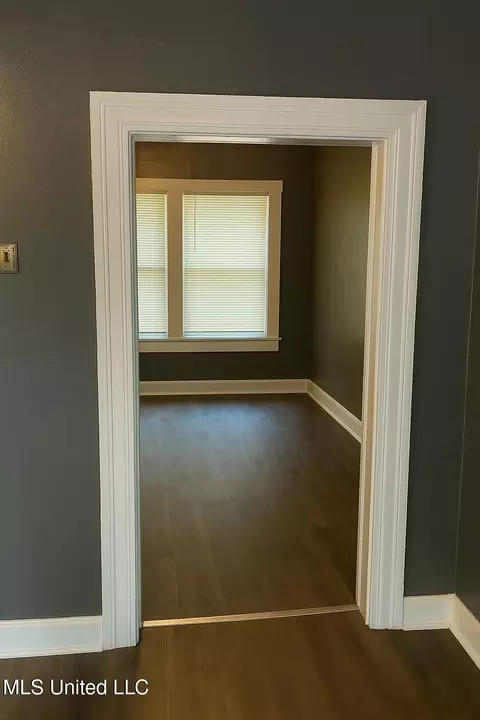 350 Houston Ave, Jackson, MS 39209 photo 2