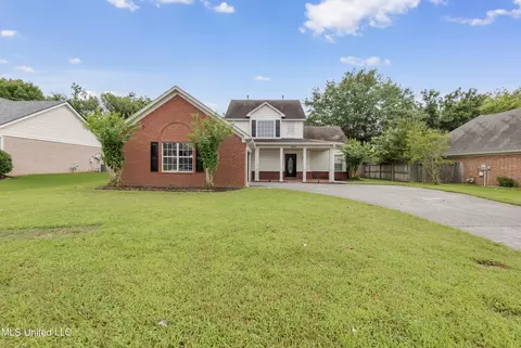 9897 Alexanders Ridge Dr, Olive Branch, MS 38654