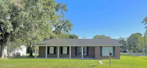 2311 Parsley Ave, Pascagoula, MS 39567