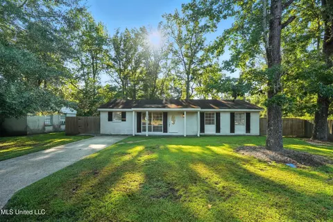 307 S Steele Ave, Picayune, MS 39466