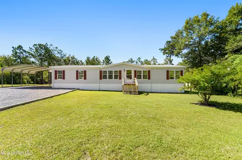 23 Treasure Trl, Mchenry, MS 39561