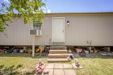 139 Archey Ln, Lucedale, MS 39452 photo 5