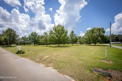 139 Archey Ln, Lucedale, MS 39452 photo 2