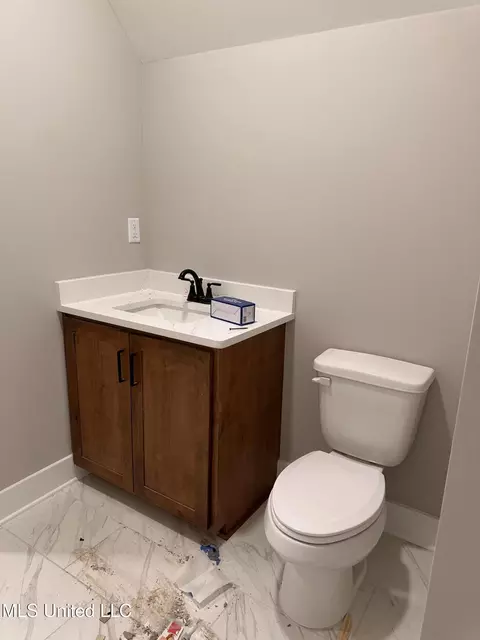 Bath - 1735 Bakersfield Way, Nesbit, MS 38651 photo 8 of 8