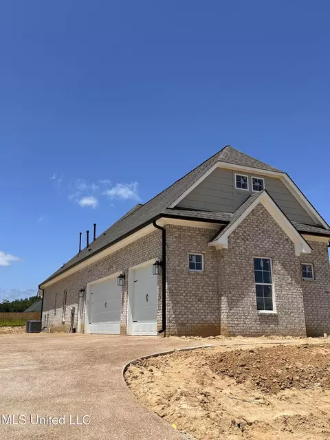 Exterior - 1735 Bakersfield Way, Nesbit, MS 38651 photo 2 of 2