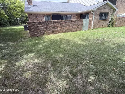 Exterior - 55 Oak Crest Pl, Brandon, MS 39042 photo 7 of 8