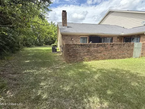 Exterior - 55 Oak Crest Pl, Brandon, MS 39042 photo 8 of 8