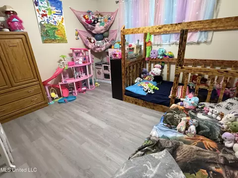 Bedroom - 55 Oak Crest Pl, Brandon, MS 39042 photo 1 of 4