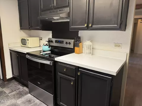 Kitchen - 55 Oak Crest Pl, Brandon, MS 39042 photo 1 of 1