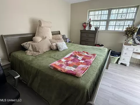 Bedroom - 55 Oak Crest Pl, Brandon, MS 39042 photo 4 of 4