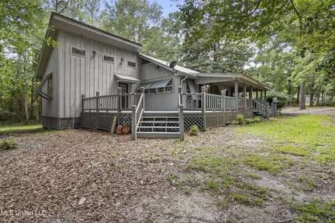 10766 Johns Bayou Cir, Vancleave, MS 39565
