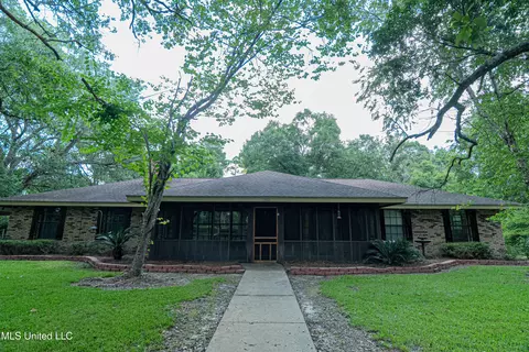 13486 Shriners Blvd, Biloxi, MS 39532