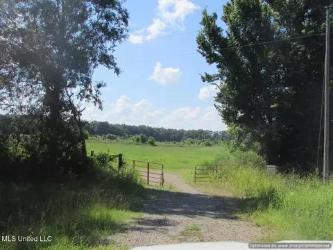 Hwy 43 East, Canton, MS 39046