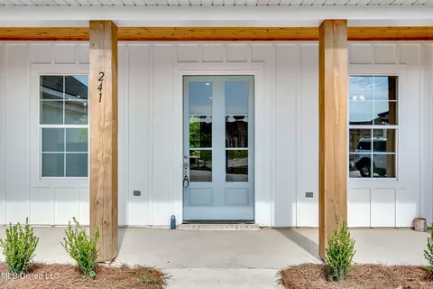 Exterior - 241 Bronson Bnd, Flowood, MS 39232 photo 6 of 13